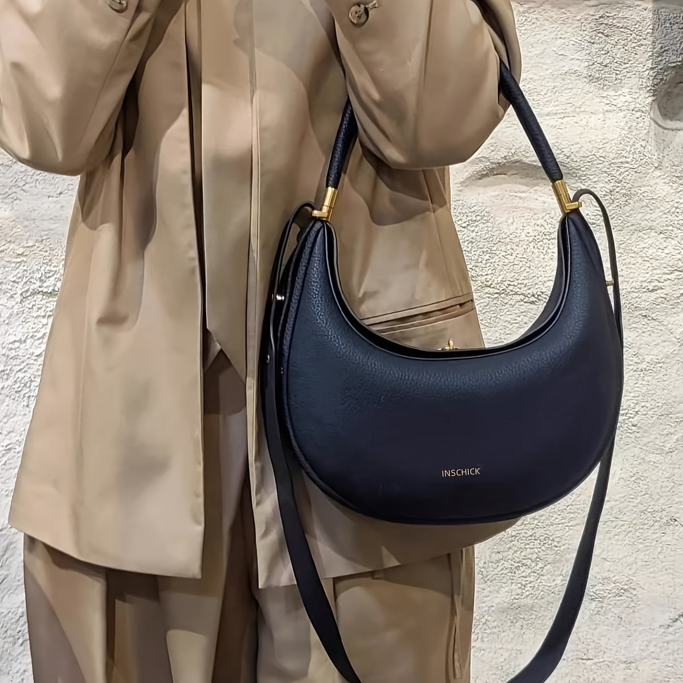 Stylish New Medium Crescent Handbag with Premium Feel, Suitable for All Four Seasons