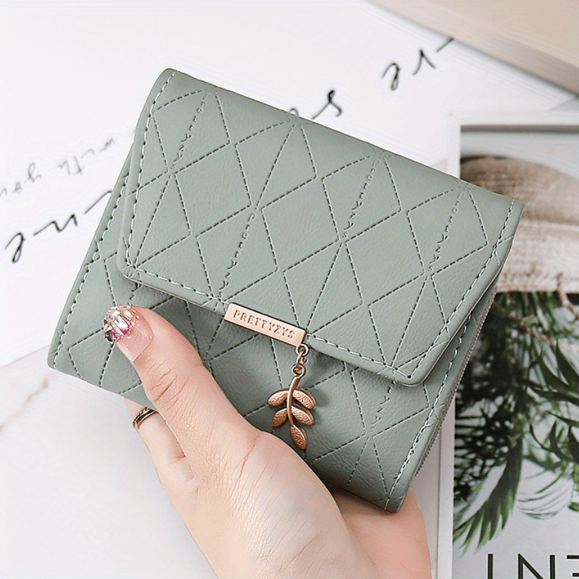 Compact Chic Argyle Trifold Wallet - Casual Snap-Closure with Coin Pocket, Durable Credit Card Holder